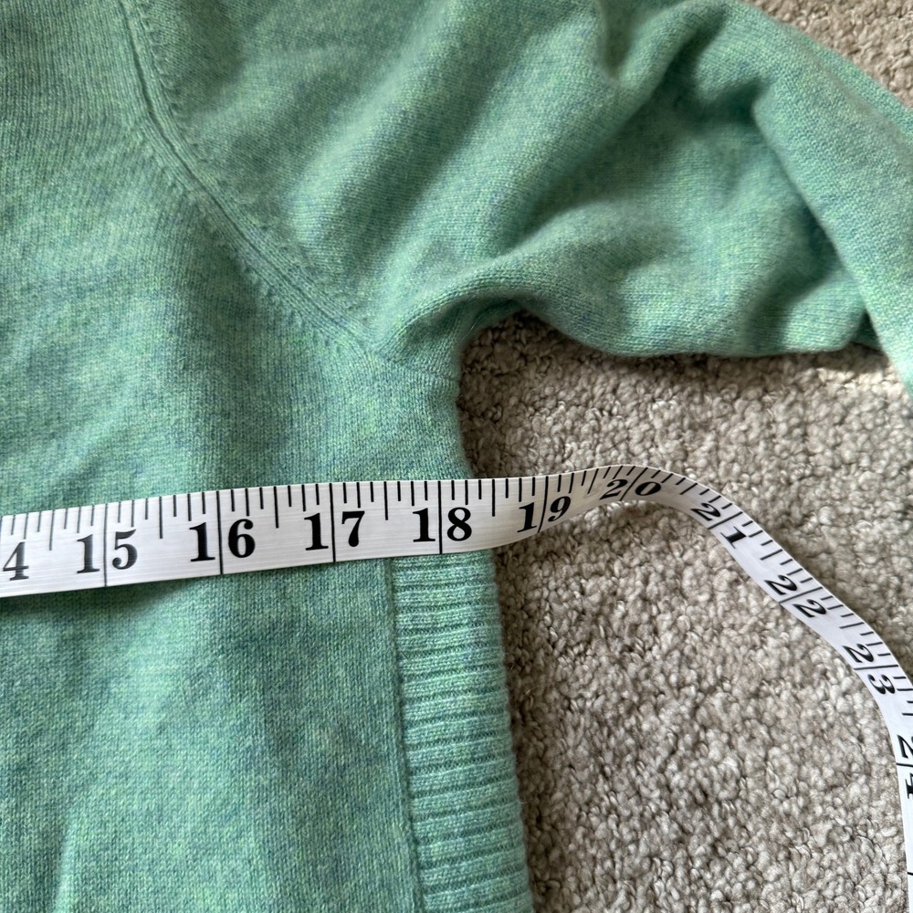 NWT Sofia Cashmere‎ Womens Seafoam Green 100% Cashmere Crewneck Sweater Medium - Picture 7 of 7